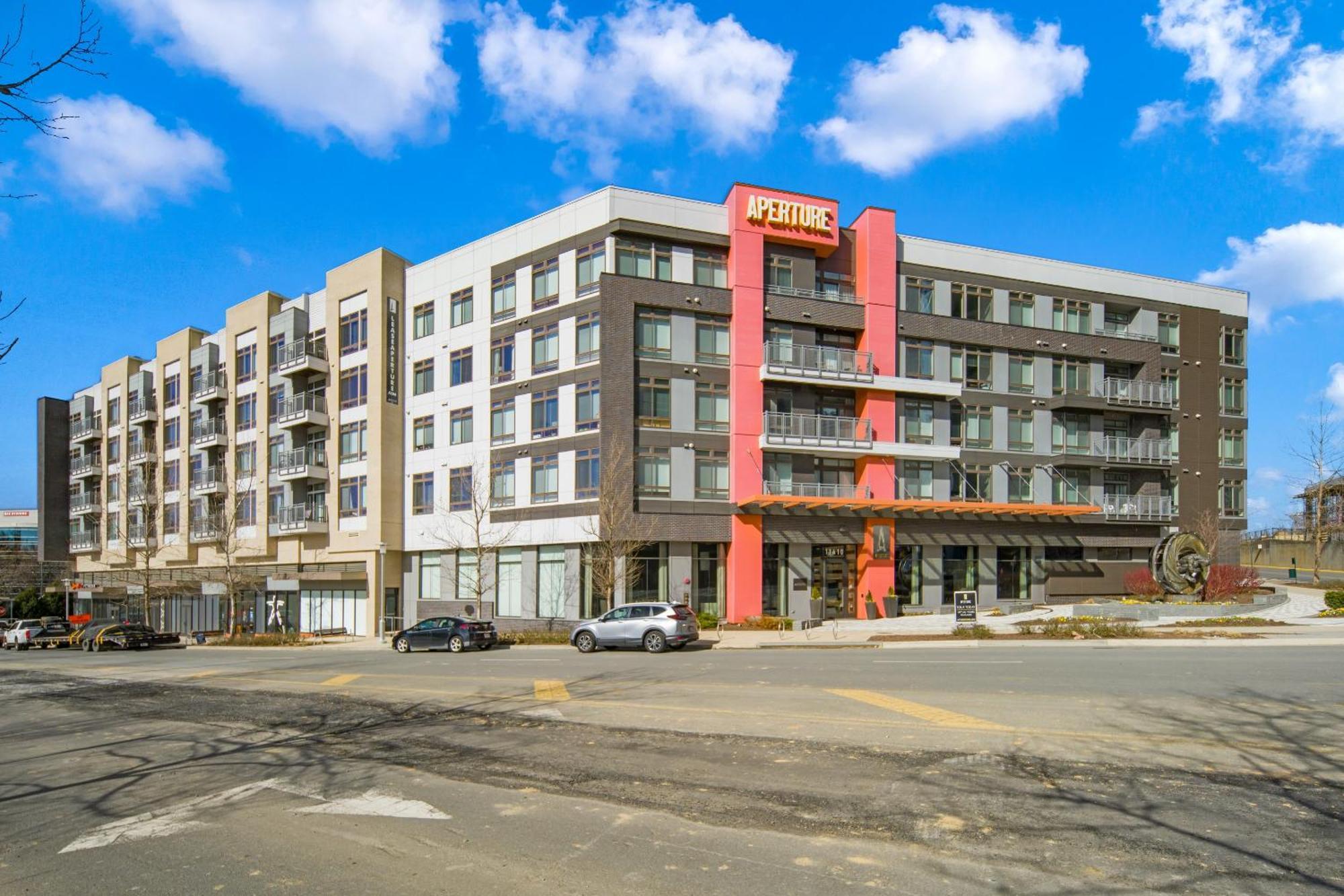 Global Luxury Suites At Reston Eksteriør billede