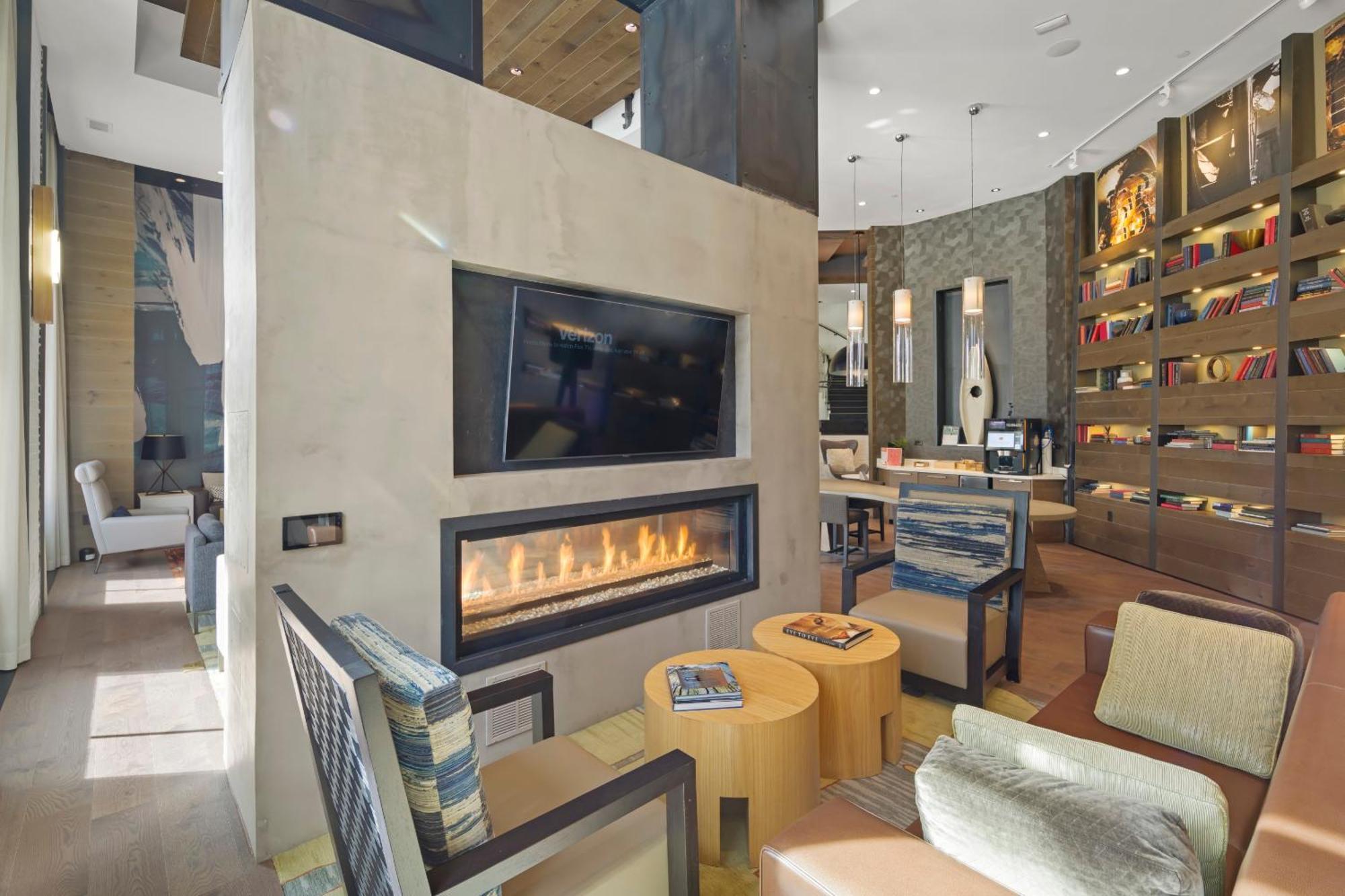 Global Luxury Suites At Reston Eksteriør billede